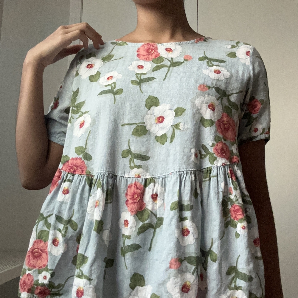 Blue Floral Printed Blouse Size Medium